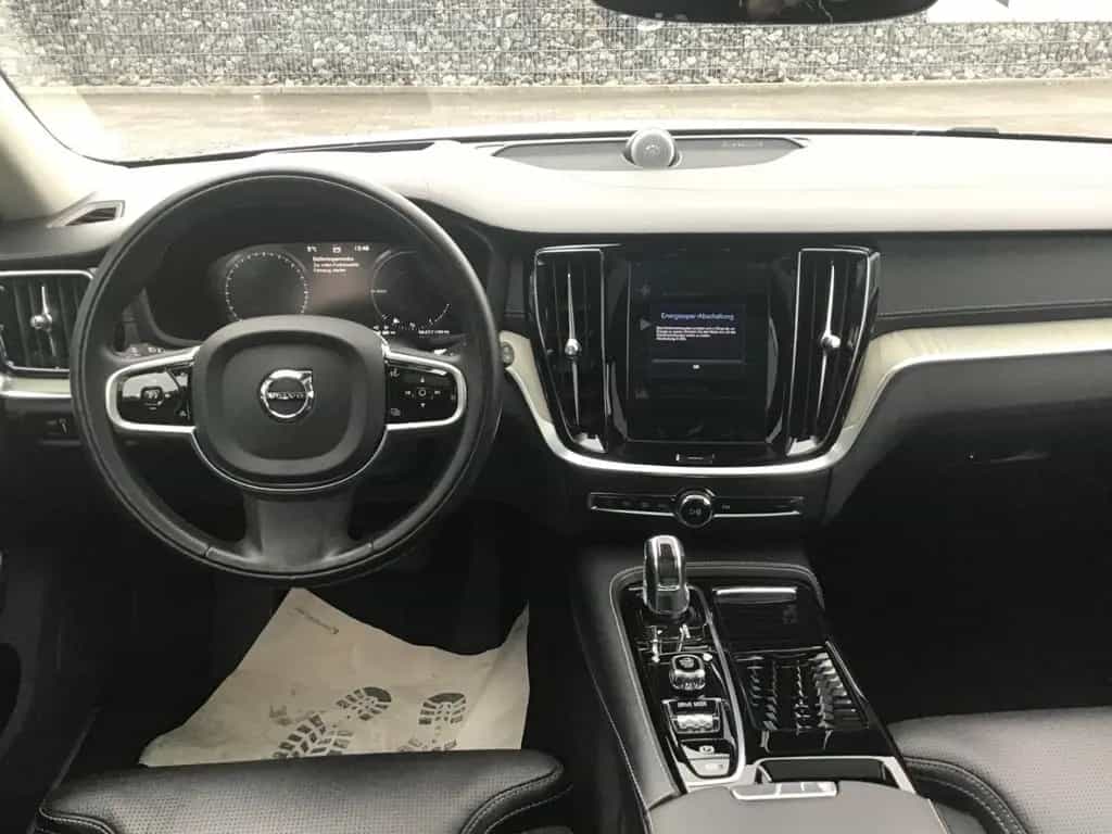 Volvo V60 T6 Inscription AWD PanoDach 360° Cam AHK 11/2019-photo-18