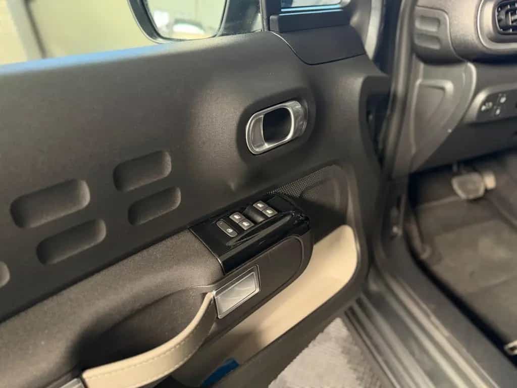 Citroën C3 Feel 1.2 AUTOMATIK-SZH-ZV-LED-ZAHNR. ERN.-ALU 06/2017-photo-8
