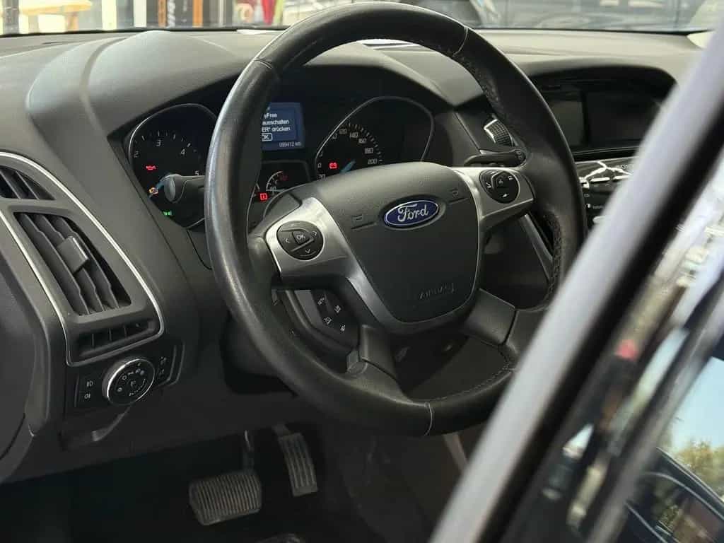 Ford Focus Turnier 2.0 TDCI Titanium, Leder, Navi 03/2014-photo-9