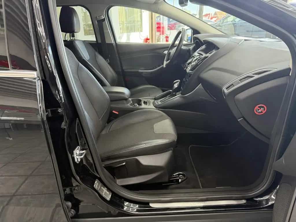 Ford Focus Turnier 2.0 TDCI Titanium, Leder, Navi 03/2014-photo-12