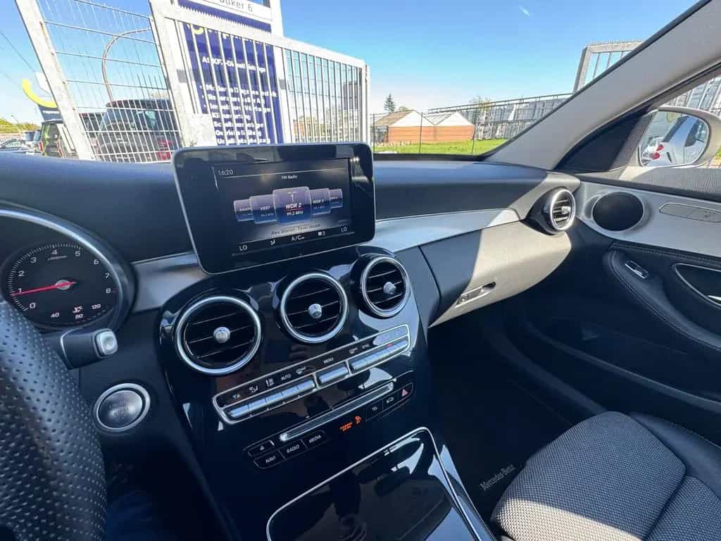 Mercedes-Benz C-Class 200 CGI Limousine KLIMA SHZ TEILLEDER LED 08/2016-photo-17