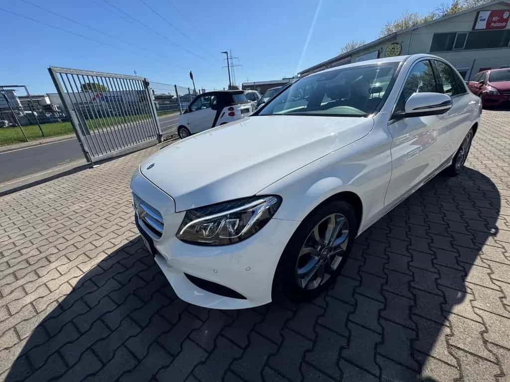 Mercedes-Benz C-Class 200 CGI Limousine KLIMA SHZ TEILLEDER LED 08/2016-photo-2
