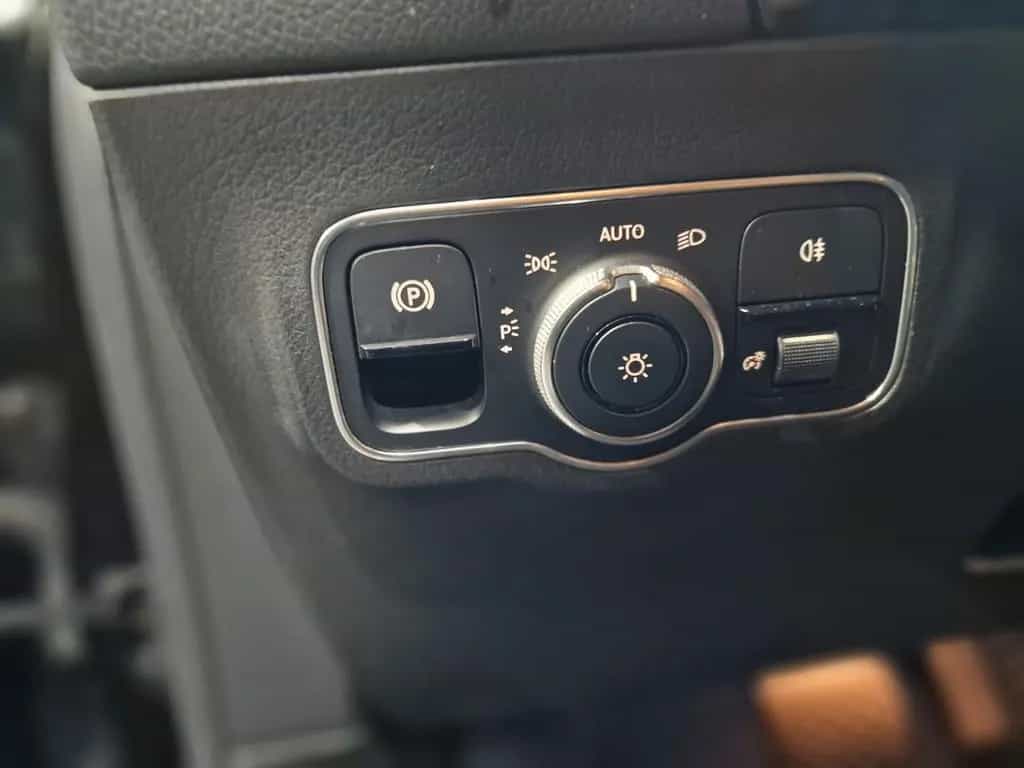 Mercedes-Benz B-Class 200 Progressive 10/2019-photo-30