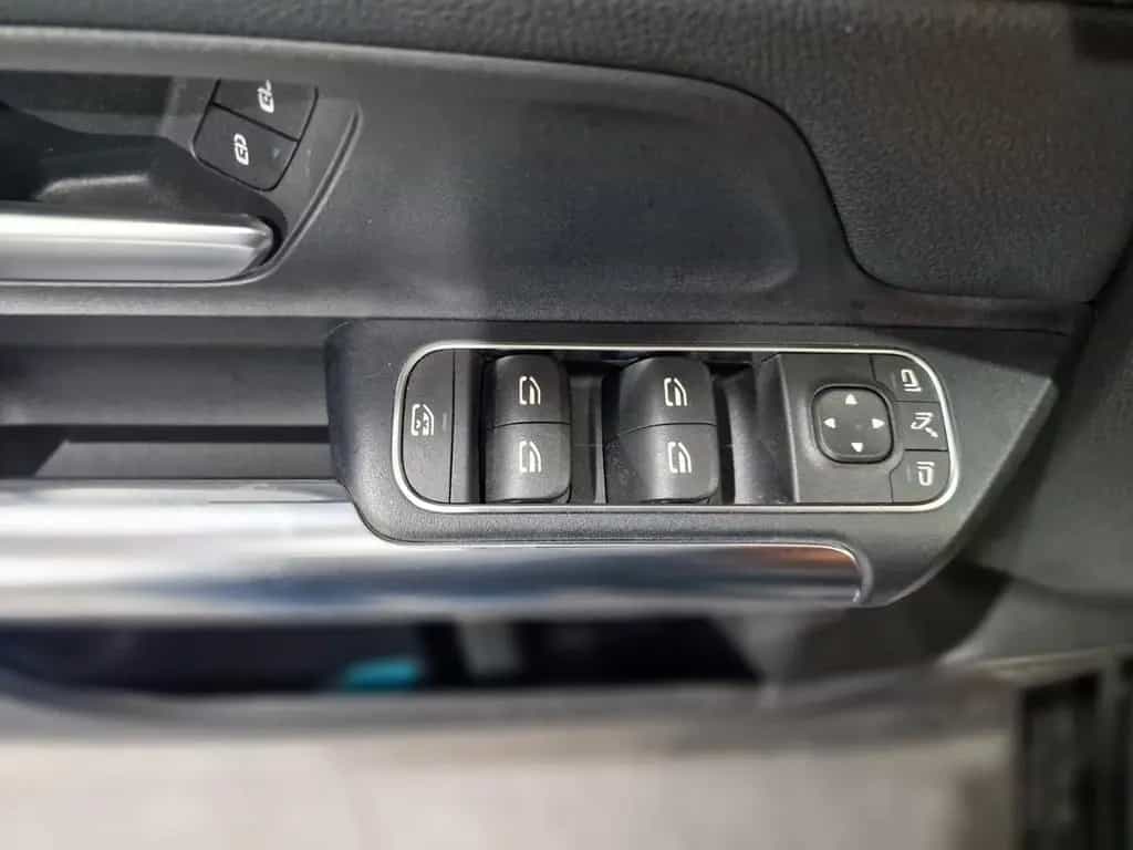 Mercedes-Benz B-Class 200 Progressive 10/2019-photo-32