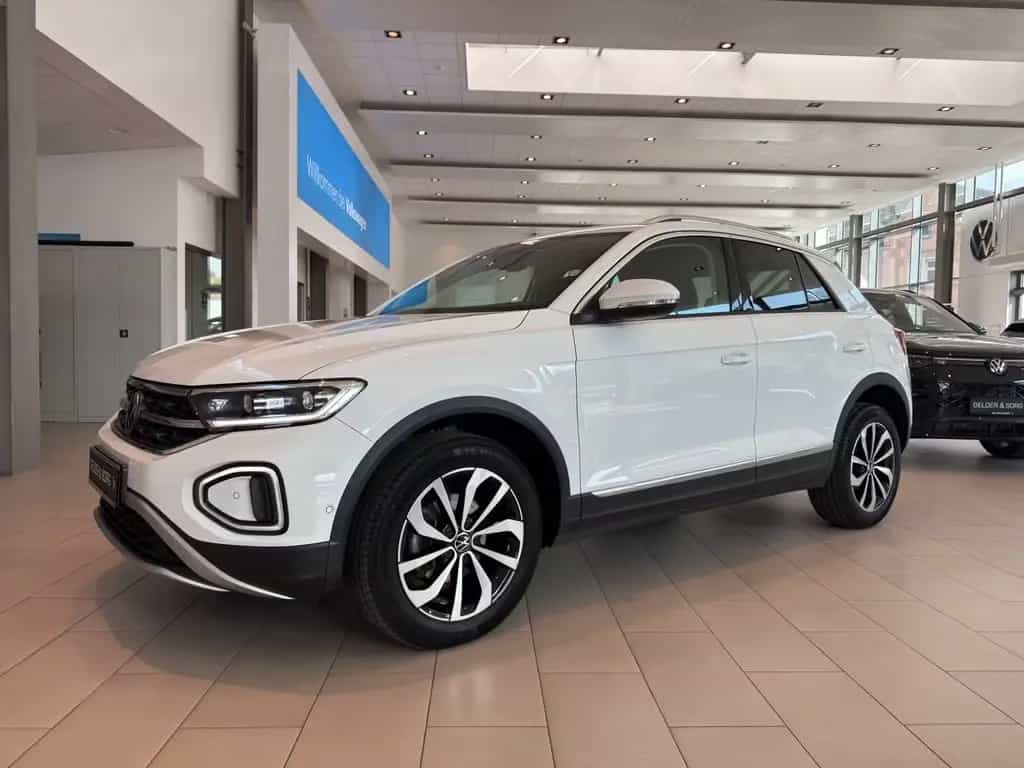 Volkswagen T-Roc Style 1.5 TSI SHZ*RFK*IQ.DRIVE*AHK*RFK*NAV 09/2022-photo-20