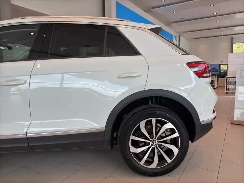 Volkswagen T-Roc Style 1.5 TSI SHZ*RFK*IQ.DRIVE*AHK*RFK*NAV 09/2022-photo-21