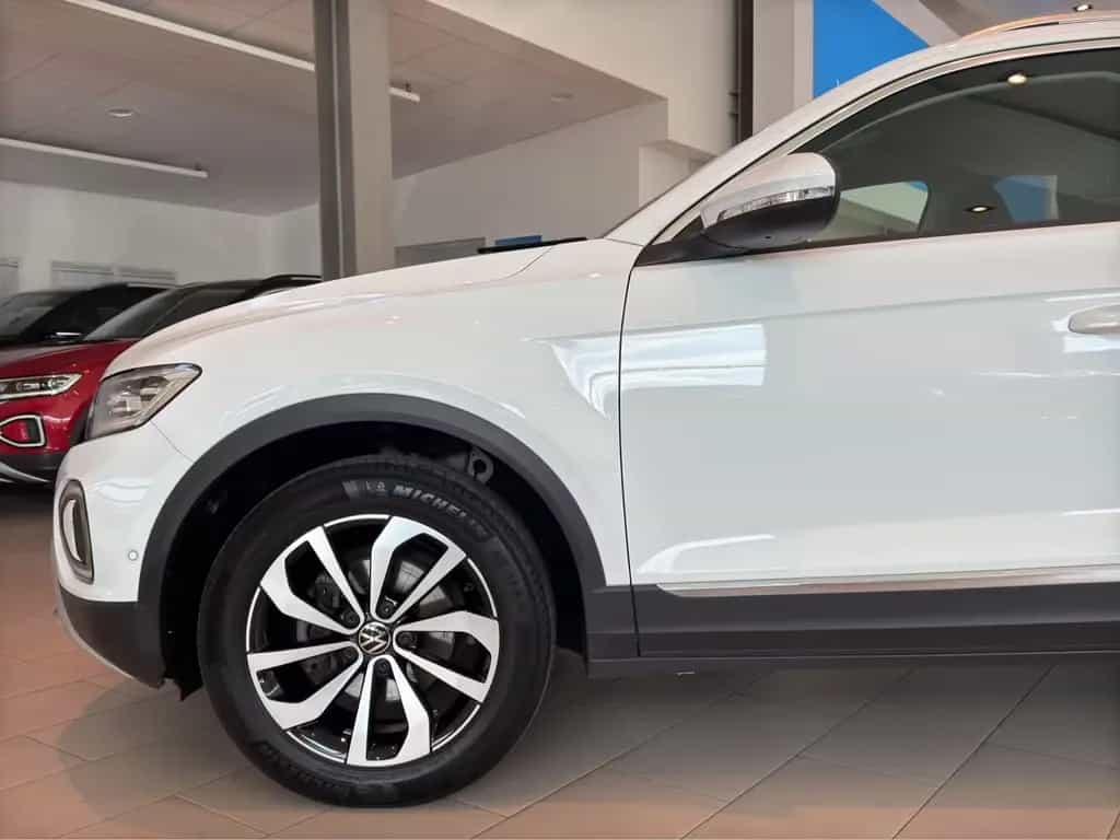 Volkswagen T-Roc Style 1.5 TSI SHZ*RFK*IQ.DRIVE*AHK*RFK*NAV 09/2022-photo-22