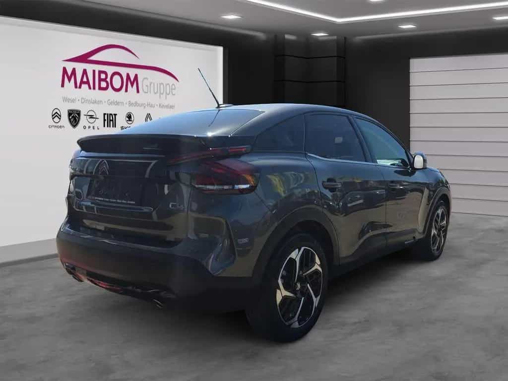 Citroën C4 Shine 360°-Kamera + Winterpaket + elek. Schie 04/2023-photo-3
