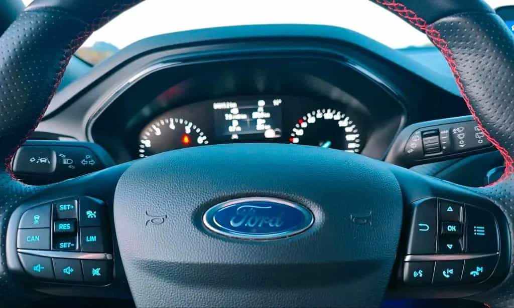 Ford Focus Turnier 1.5 VOLL, AHK - 1. Hand... 08/2019-photo-11