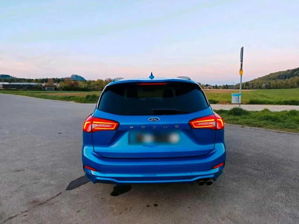 Ford Focus Turnier 1.5 VOLL, AHK - 1. Hand... 08/2019-photo-5