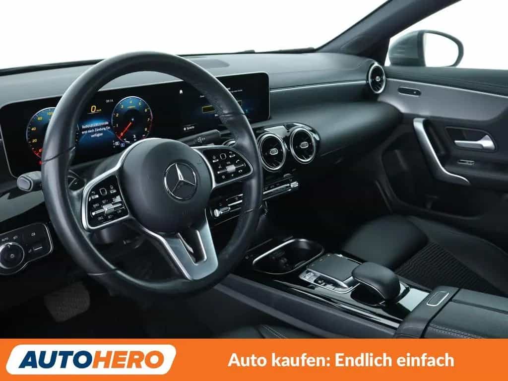 Mercedes-Benz CLA 180 Progressive Aut.*NAVI*LED*PDC*SHZ*TEMPO* 12/2019-photo-10
