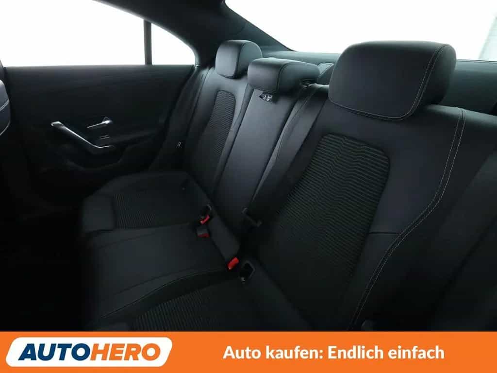 Mercedes-Benz CLA 180 Progressive Aut.*NAVI*LED*PDC*SHZ*TEMPO* 12/2019-photo-13