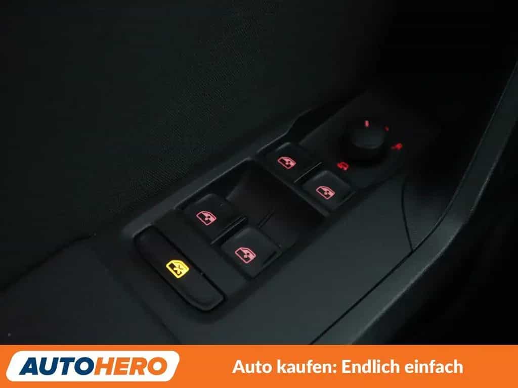 Seat Arona 1.0 TSI FR Aut.*NAVI*CAM*LED*PDC*SHZ*BEATS 03/2019-photo-24