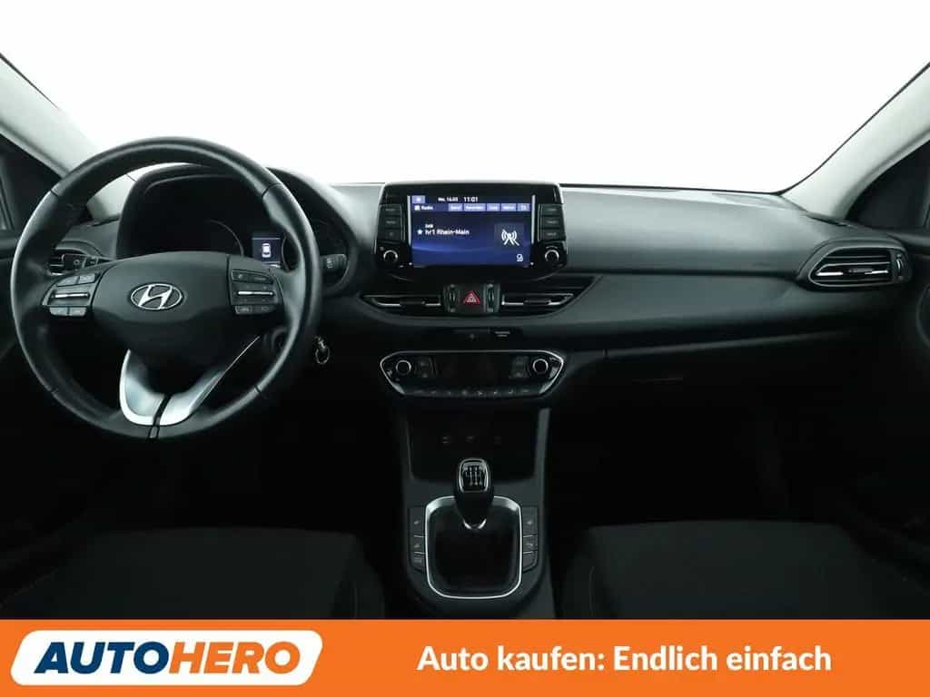 Hyundai i30 1.5 T-GDI Mild-Hybrid Trend*TEMPO*CAM*PDC* 01/2022-photo-11