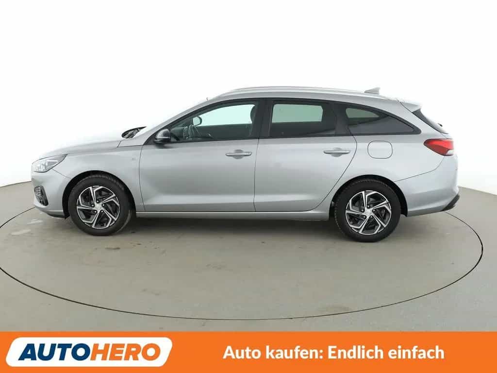 Hyundai i30 1.5 T-GDI Mild-Hybrid Trend*TEMPO*CAM*PDC* 01/2022-photo-2