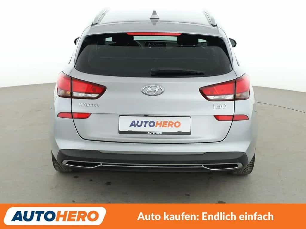 Hyundai i30 1.5 T-GDI Mild-Hybrid Trend*TEMPO*CAM*PDC* 01/2022-photo-4