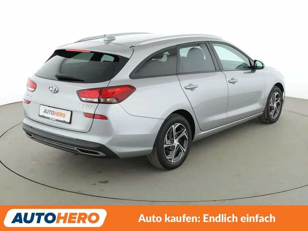 Hyundai i30 1.5 T-GDI Mild-Hybrid Trend*TEMPO*CAM*PDC* 01/2022-photo-5