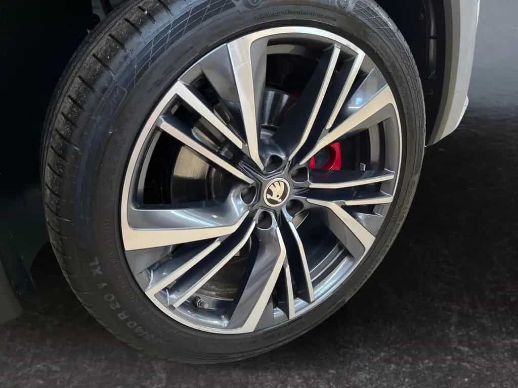 Skoda Kodiaq RS 2.0 TSI DSG 4x4 4xSitzheizung ACC LM 03/2022-photo-14