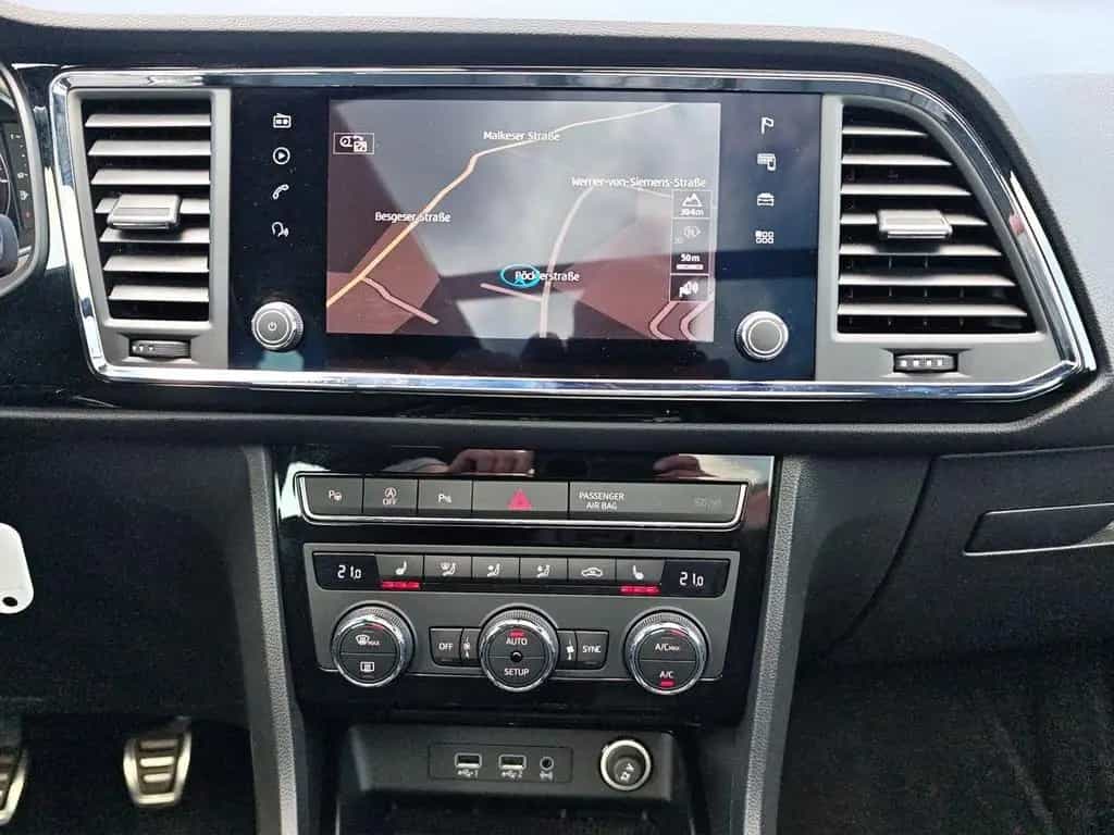 Seat Ateca FR 1.5TSI LED Beats Pano Kamera Garantie 11/2019-photo-12