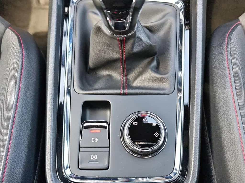 Seat Ateca FR 1.5TSI LED Beats Pano Kamera Garantie 11/2019-photo-19