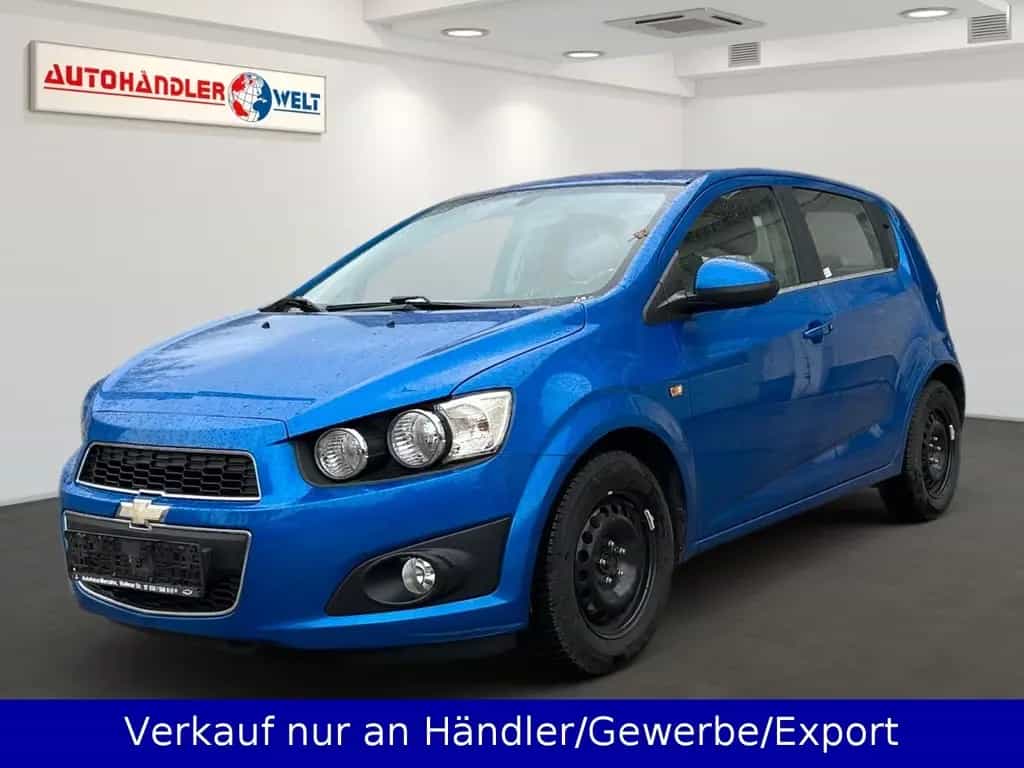 Chevrolet Aveo Schrägheck 1.6i LTZ Klimaanlage SHZ PDC 06/2011-photo-0