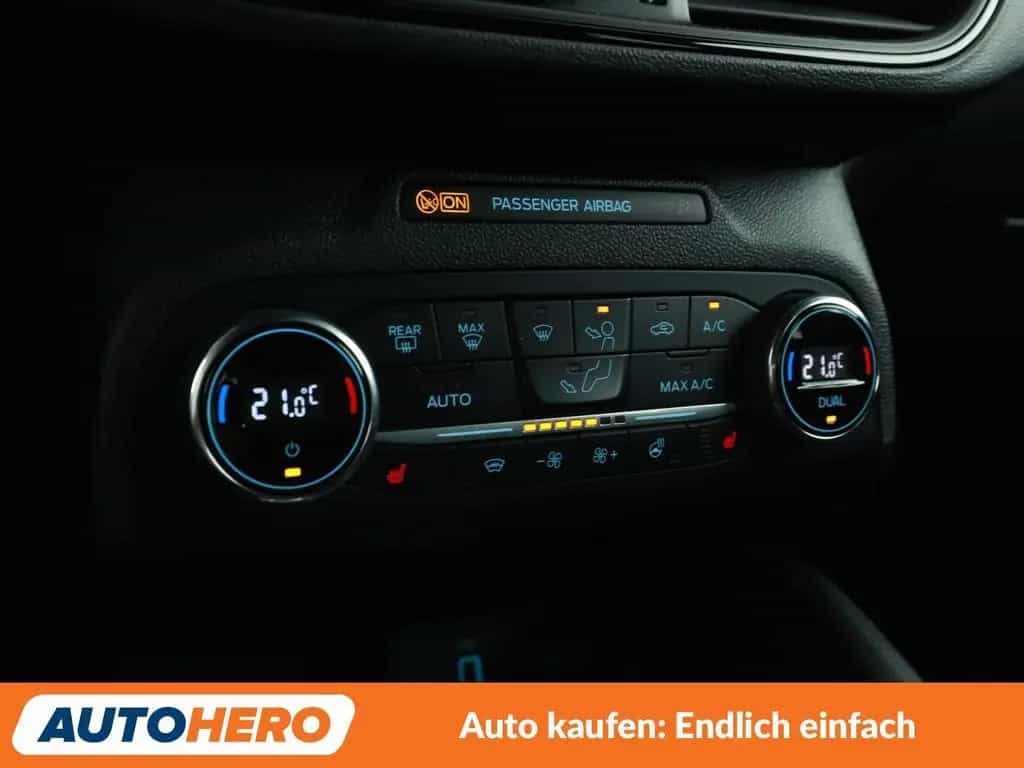 Ford Focus 1.5 EcoBlue TDCi ST-Line Aut*NAVI*ACC*CAM* 05/2020-photo-22