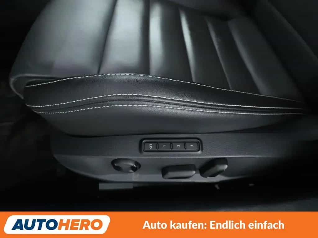 Volkswagen Golf VII 2.0 TSI R BlueMotion 4Motion Aut.*NAVI* 07/2020-photo-27
