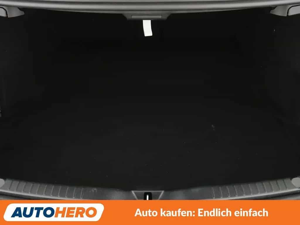 Mercedes-Benz C-Class C 180 AMG Line Aut.*NAVI*TEMPO*PDC*SHZ* 08/2022-photo-17