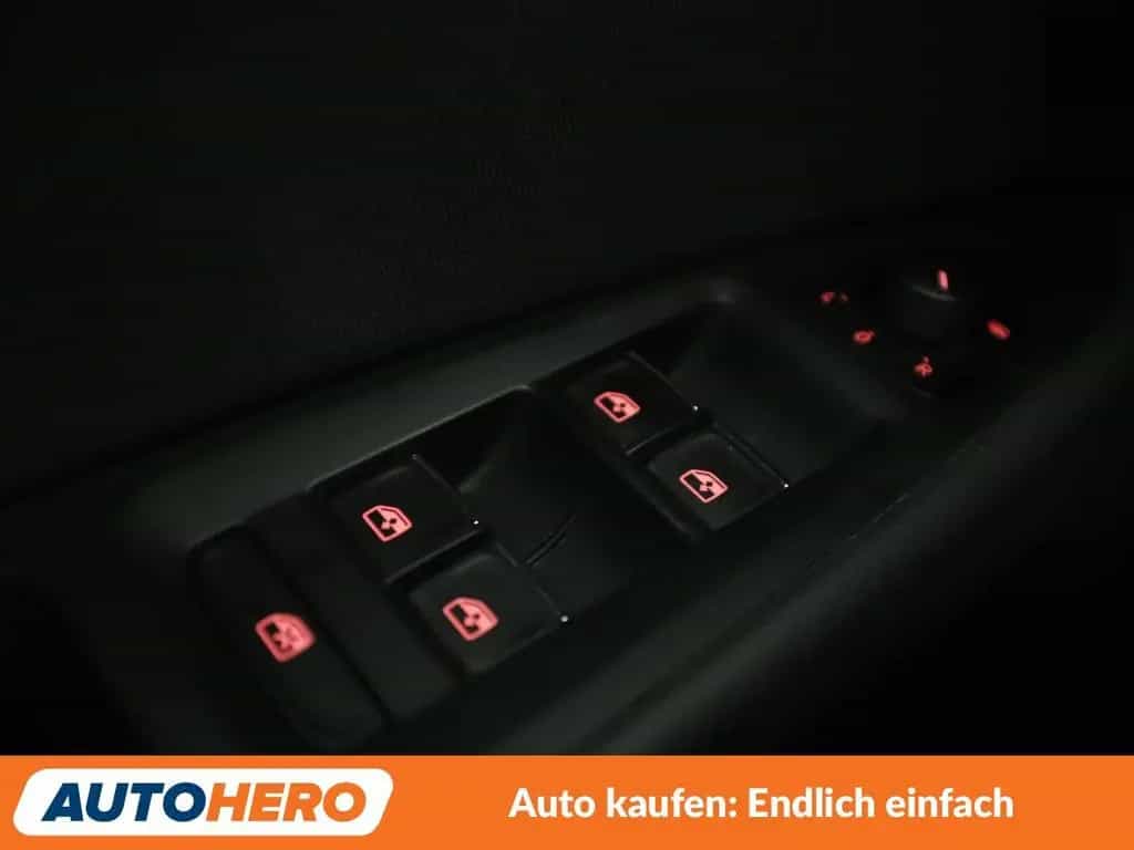 Seat Leon 1.5 TSI ACT FR*NAVI*LED*TEMPO*PDC*SHZ* 03/2020-photo-23