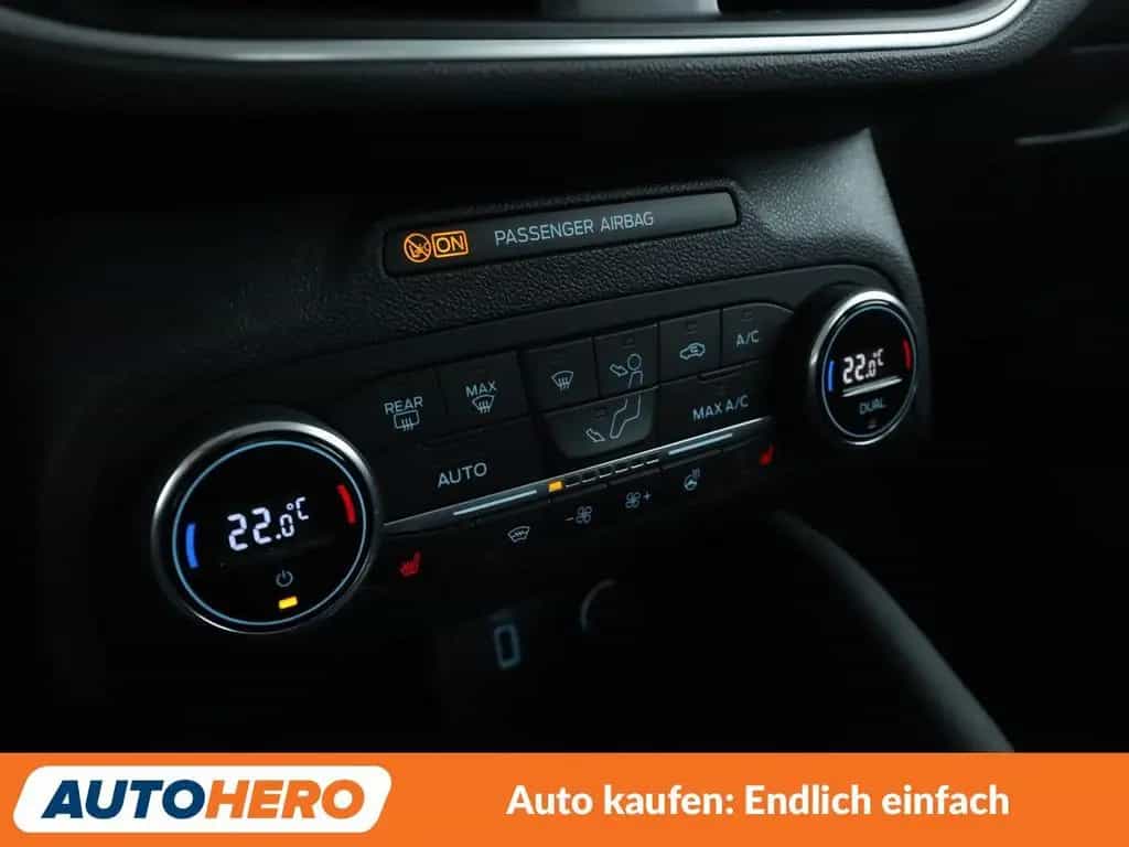 Ford Focus 1.5 EcoBoost Titanium*NAVI*LED*ACC*PDC*SHZ 12/2018-photo-21