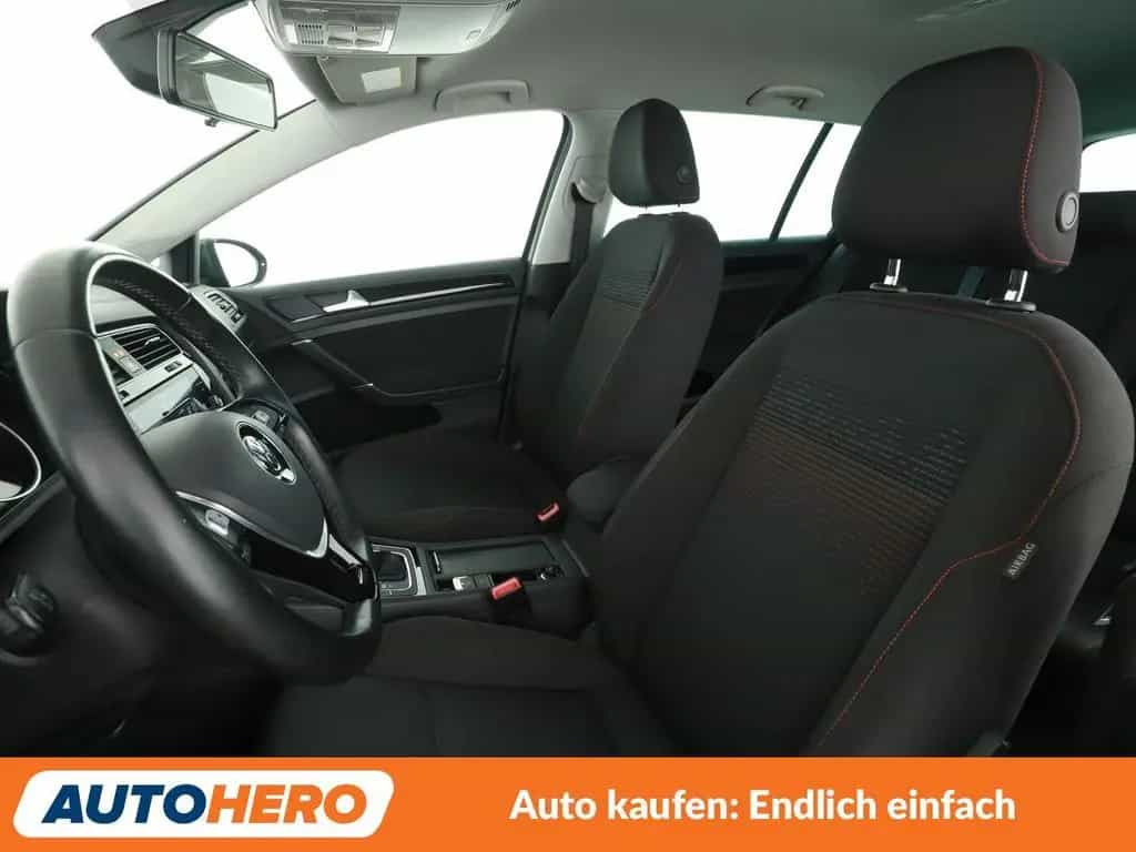 Volkswagen Golf VII 1.5 TSI ACT Sound BM Aut.*NAVI*ACC*PDC* 01/2018-photo-9