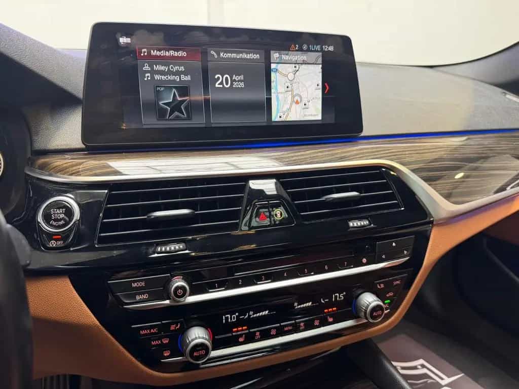 BMW 5 Series 540i Limousine Sport Line *HUD*S-Dach*TOT*Memory 07/2018-photo-19