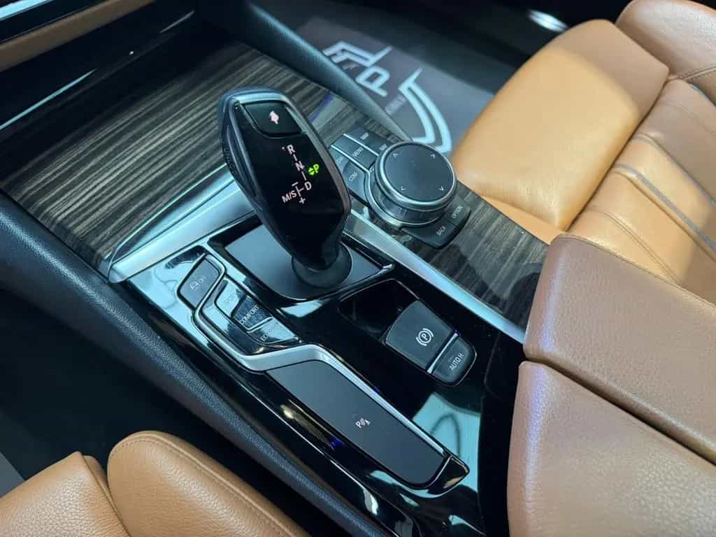 BMW 5 Series 540i Limousine Sport Line *HUD*S-Dach*TOT*Memory 07/2018-photo-20