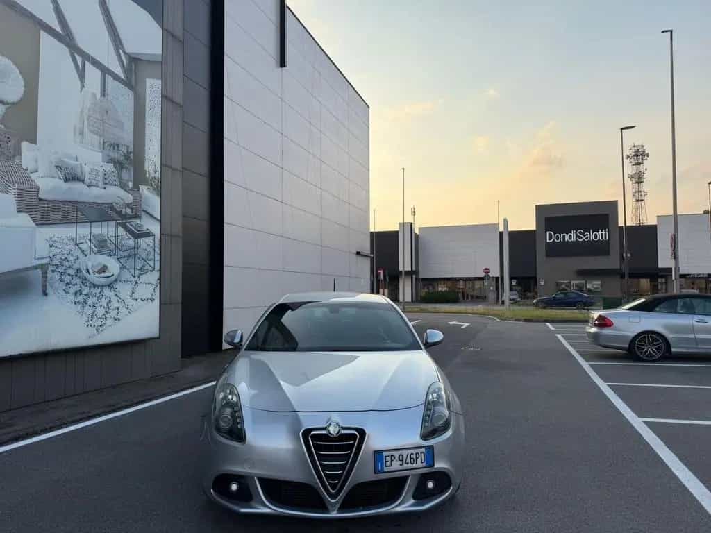 Alfa Romeo Giulietta 1.6 JTDm-2 105 CV Exclusive 01/2013-photo-2