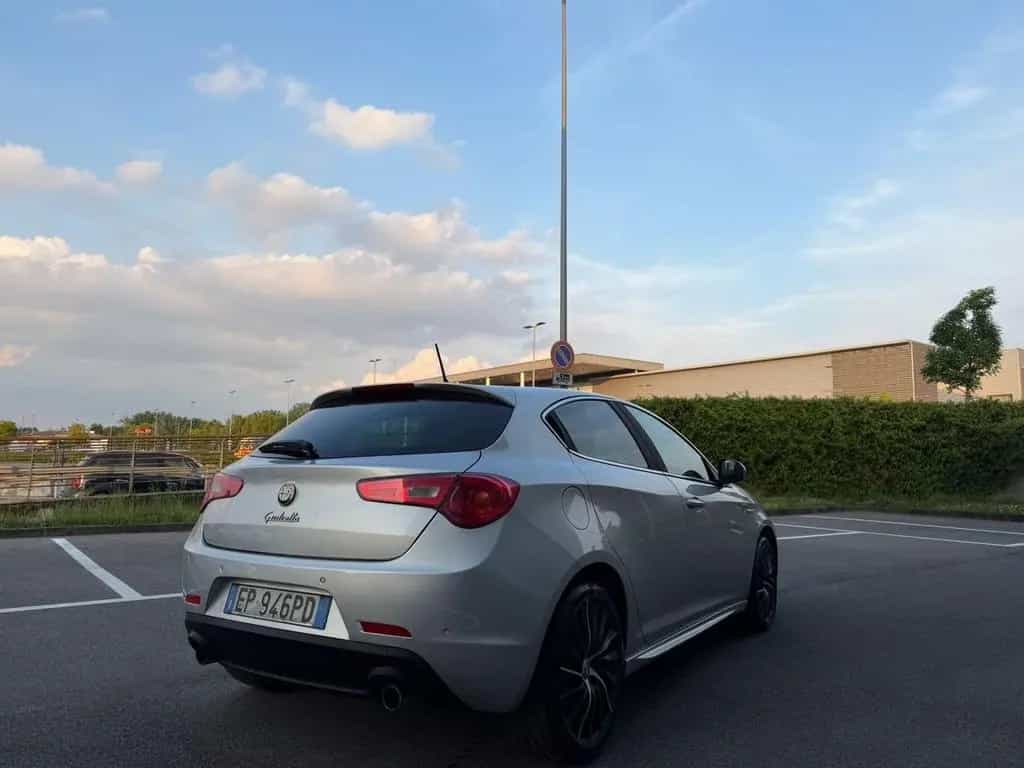 Alfa Romeo Giulietta 1.6 JTDm-2 105 CV Exclusive 01/2013-photo-7