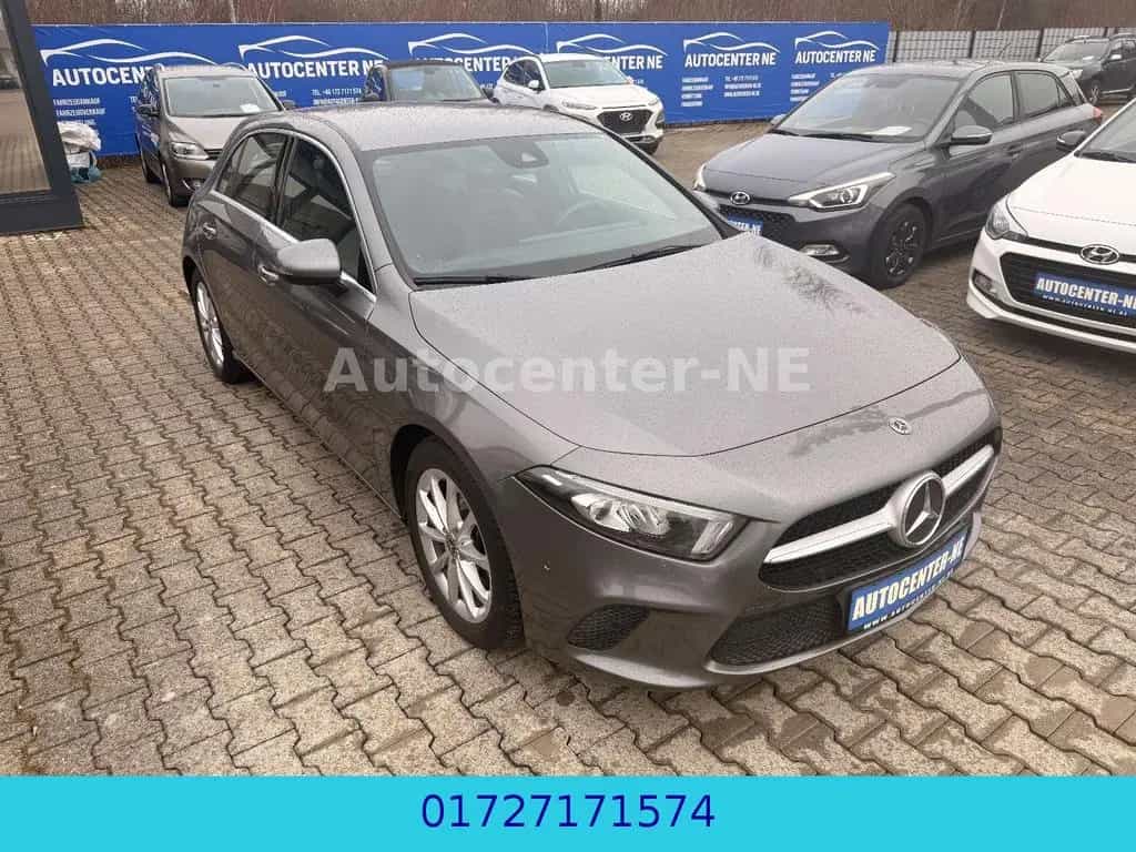 Mercedes-Benz A-Class 180/Navi/Rückfahrkamera/Led/Leder/Top 09/2019-photo-1