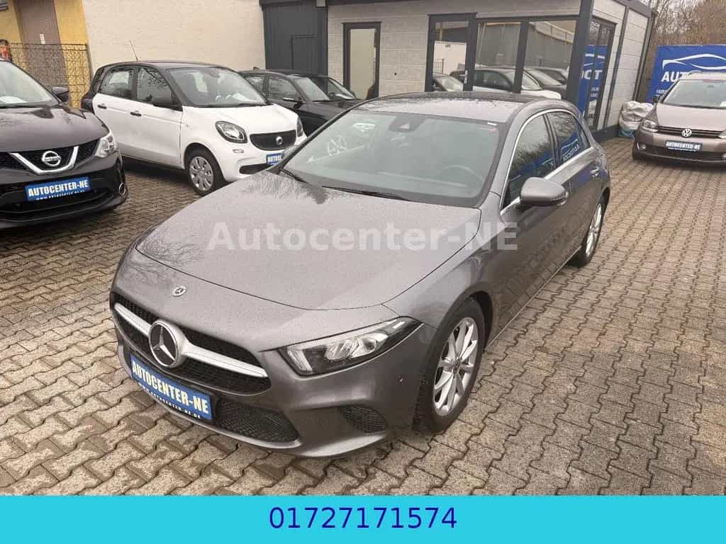 Mercedes-Benz A-Class 180/Navi/Rückfahrkamera/Led/Leder/Top 09/2019-photo-2