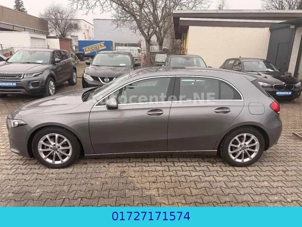 Mercedes-Benz A-Class 180/Navi/Rückfahrkamera/Led/Leder/Top 09/2019-photo-3