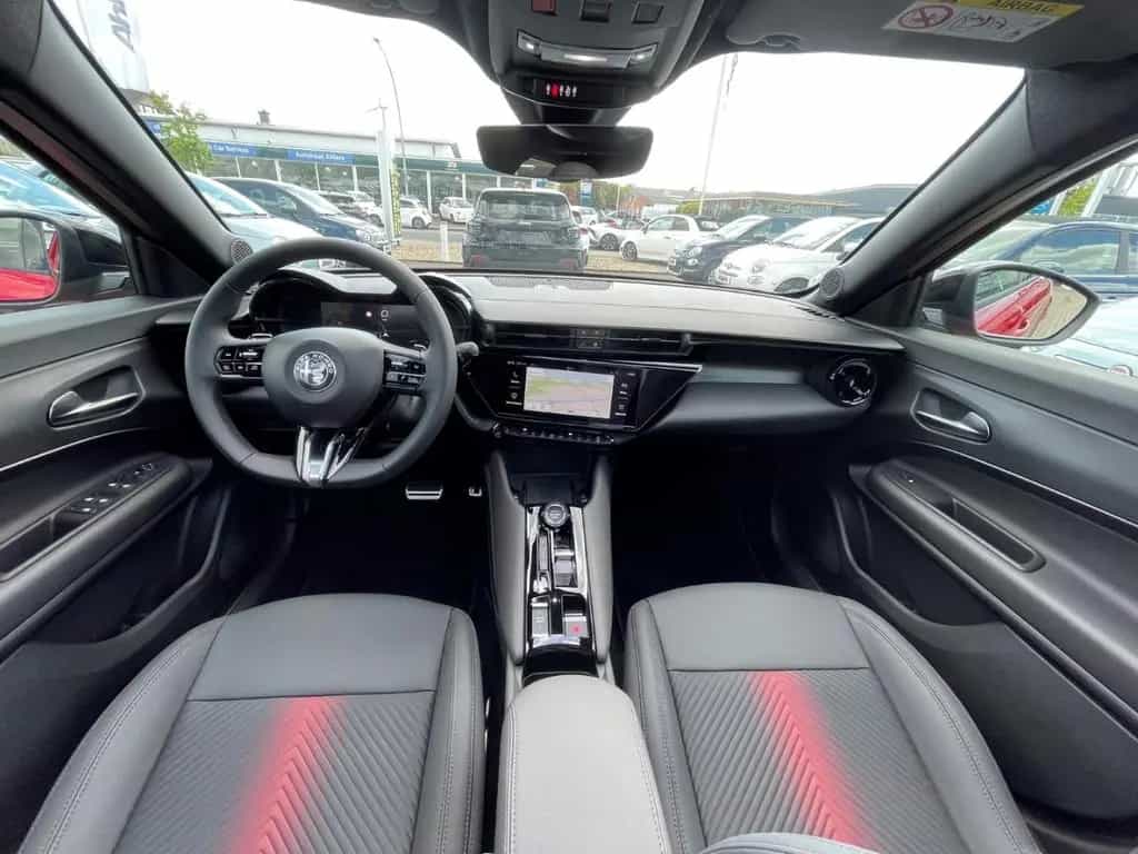 Alfa Romeo Junior Ibrida SPECIALE+SCHIEBEDACH+NAVI+ELSITZE+ 12/2025-photo-14