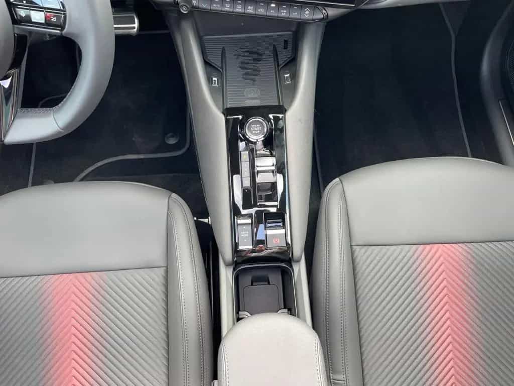 Alfa Romeo Junior Ibrida SPECIALE+SCHIEBEDACH+NAVI+ELSITZE+ 12/2025-photo-22