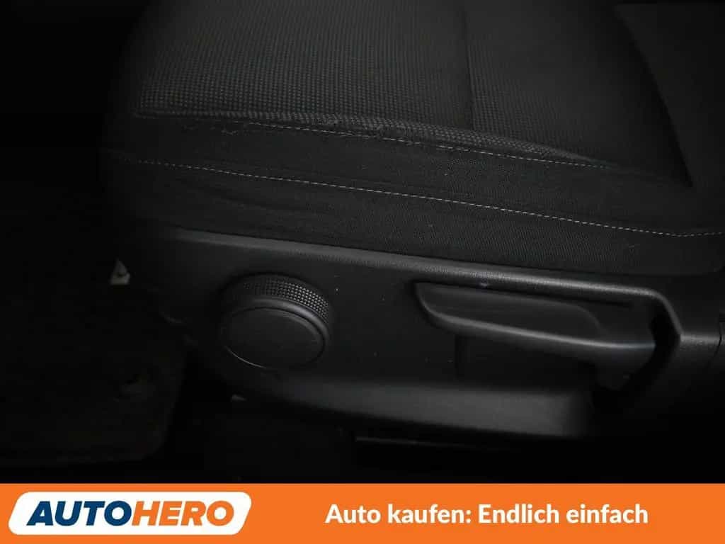 Mazda CX-30 2.0 Skyactiv-X Mild-Hybrid Selection 2WD 09/2022-photo-28
