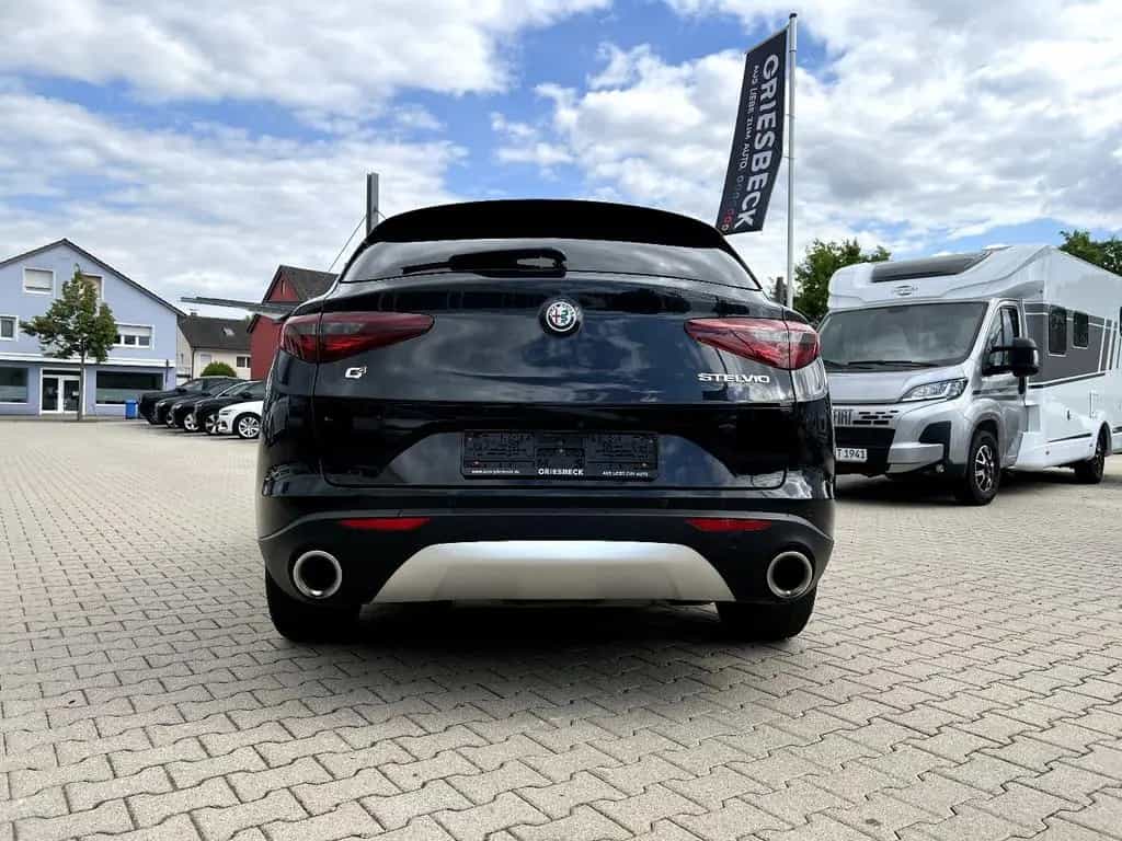 Alfa Romeo Stelvio Q4 2.0 16V Super *Xenon Navi Leder AHK* 10/2019-photo-2