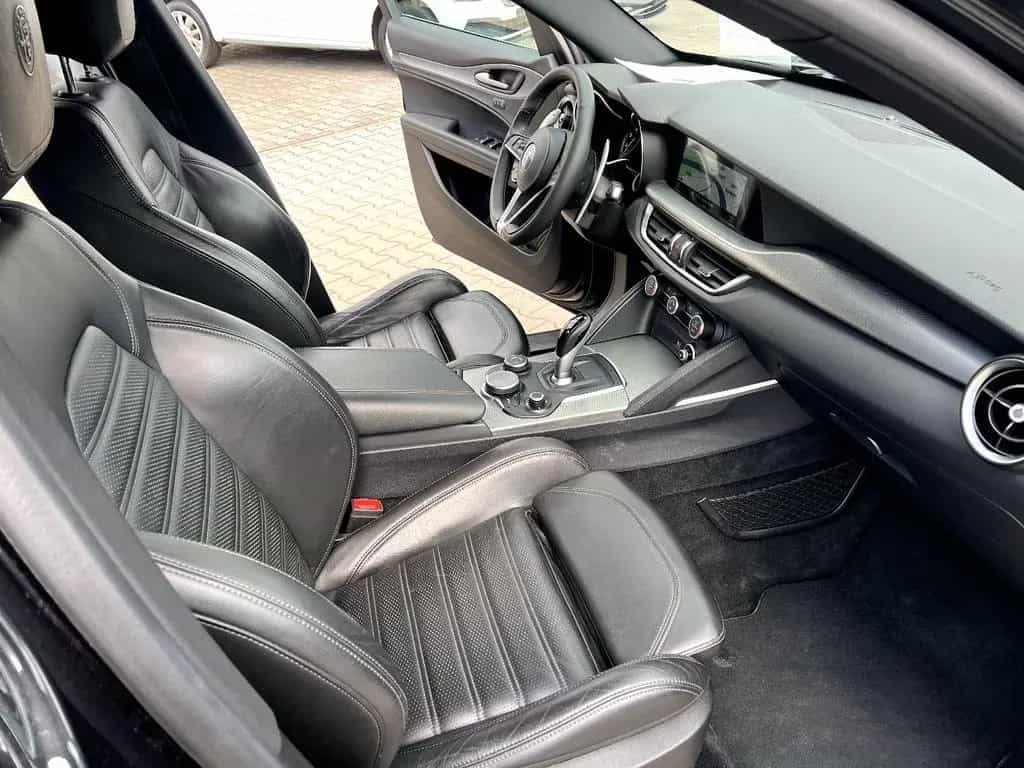 Alfa Romeo Stelvio Q4 2.0 16V Super *Xenon Navi Leder AHK* 10/2019-photo-21