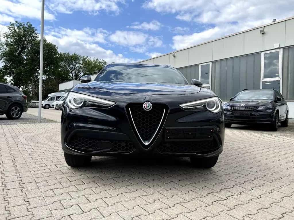 Alfa Romeo Stelvio Q4 2.0 16V Super *Xenon Navi Leder AHK* 10/2019-photo-5