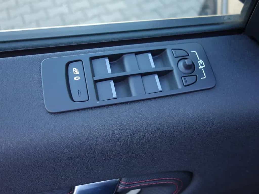 Land Rover Discovery Sport R-Dynamic SE Autom AWD LED DAB 09/2021-photo-26