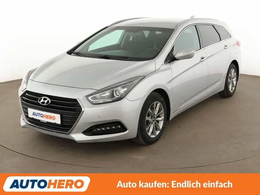Hyundai i40 2.0 GDI Trend Aut.*NAVI*CAM*TEMPO*SHZ*ALU* 08/2016-photo-0