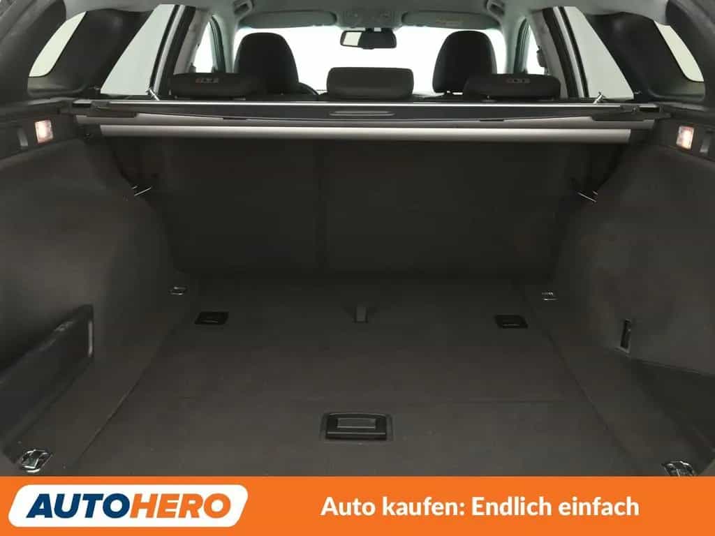Hyundai i40 2.0 GDI Trend Aut.*NAVI*CAM*TEMPO*SHZ*ALU* 08/2016-photo-17