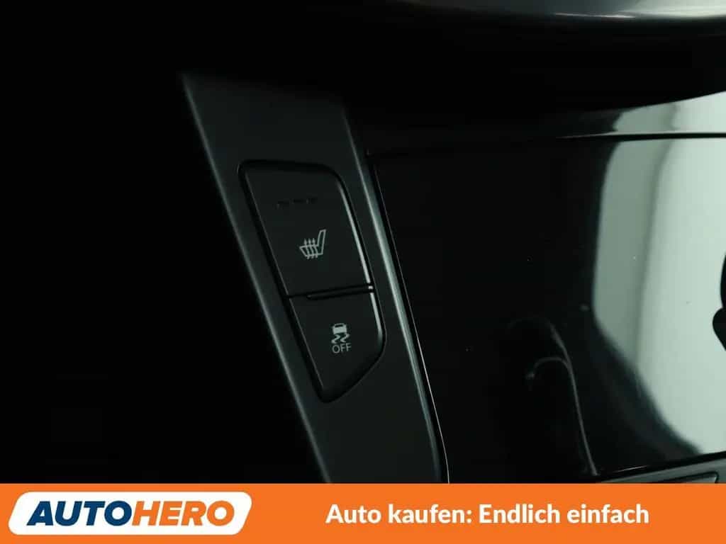 Hyundai i40 2.0 GDI Trend Aut.*NAVI*CAM*TEMPO*SHZ*ALU* 08/2016-photo-22
