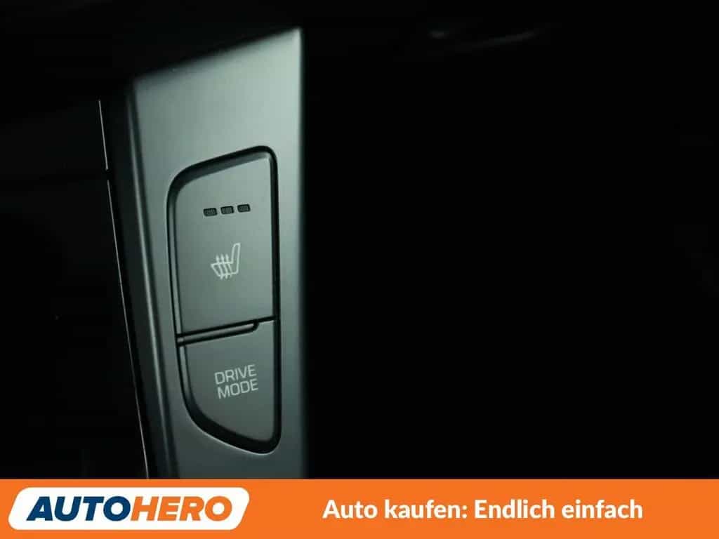 Hyundai i40 2.0 GDI Trend Aut.*NAVI*CAM*TEMPO*SHZ*ALU* 08/2016-photo-23