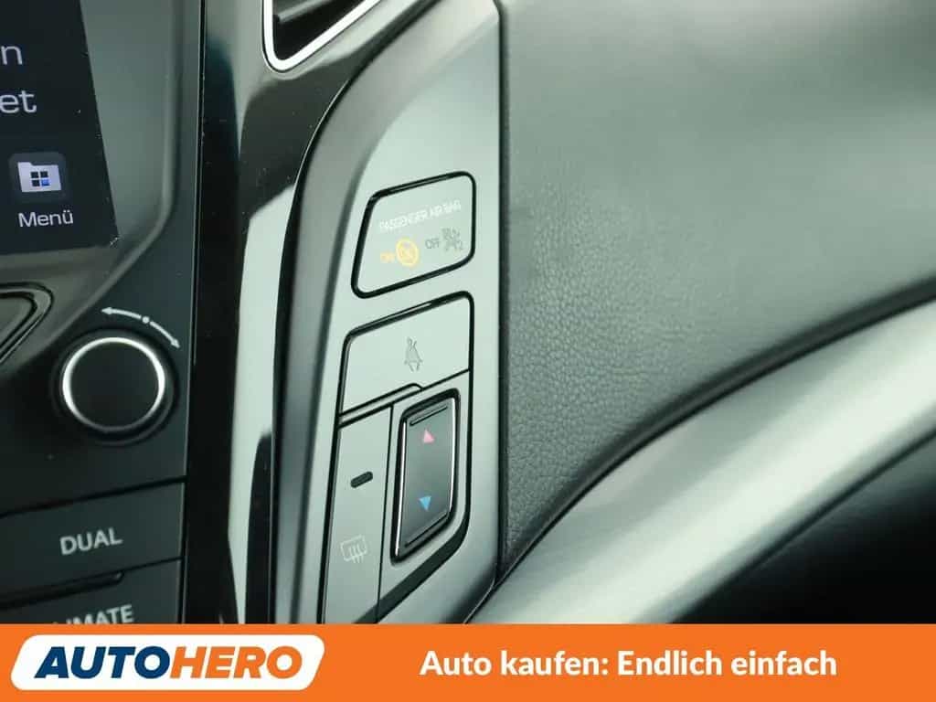 Hyundai i40 2.0 GDI Trend Aut.*NAVI*CAM*TEMPO*SHZ*ALU* 08/2016-photo-24